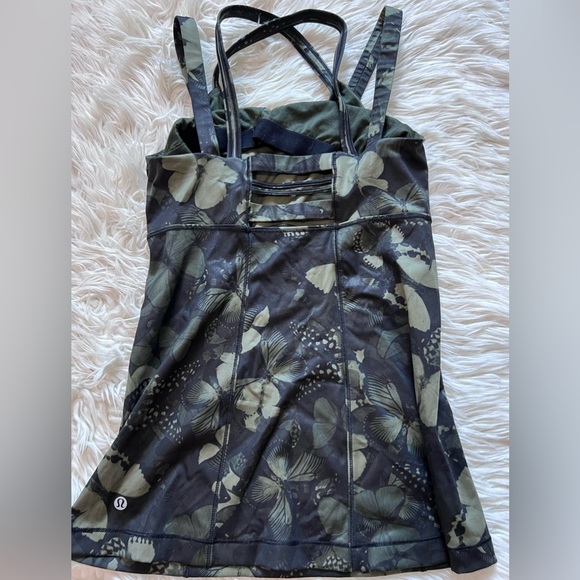 Lululemon Cool Racerback Butterfly Green Black Tank size 6 - Picture 5 of 5